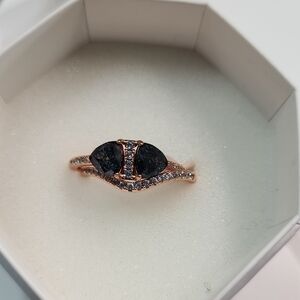 Bomb Party Ring Size 9 Elegant Black and Gold Women's Ring